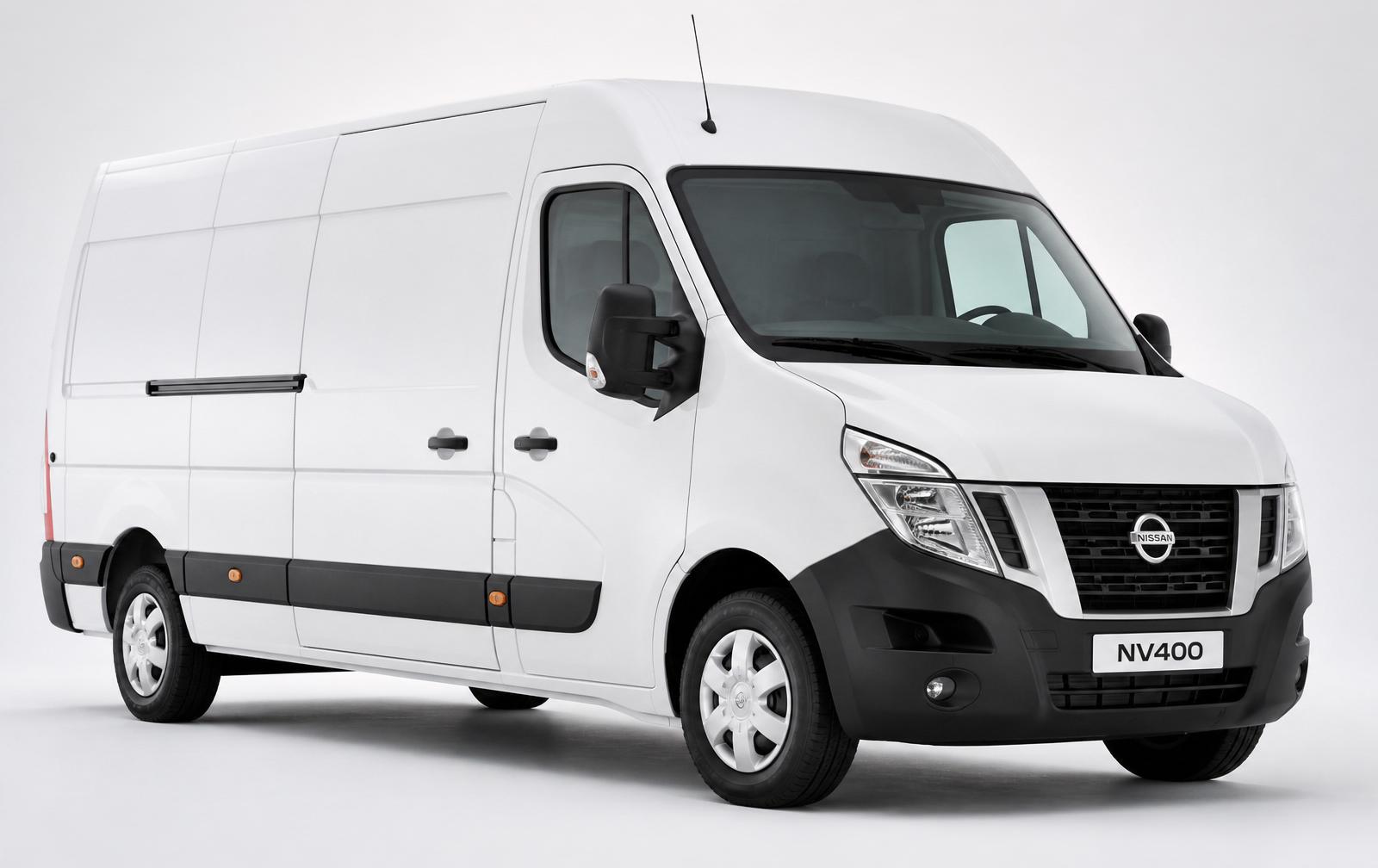 Baltas Nissan NV400 L2H2 krovininis mikroautobusas